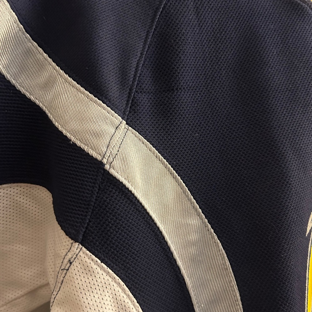 Reebok Buffalo Sabres Navy and Yellow Jersey - Picture 7 of 9